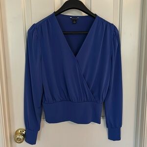 Like new! Ann Taylor blue blouse size XS